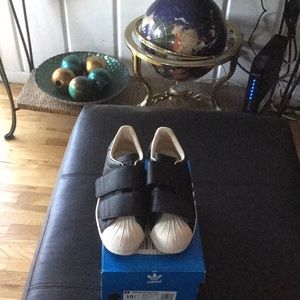 Adidas Retro Velcro strap sneakers